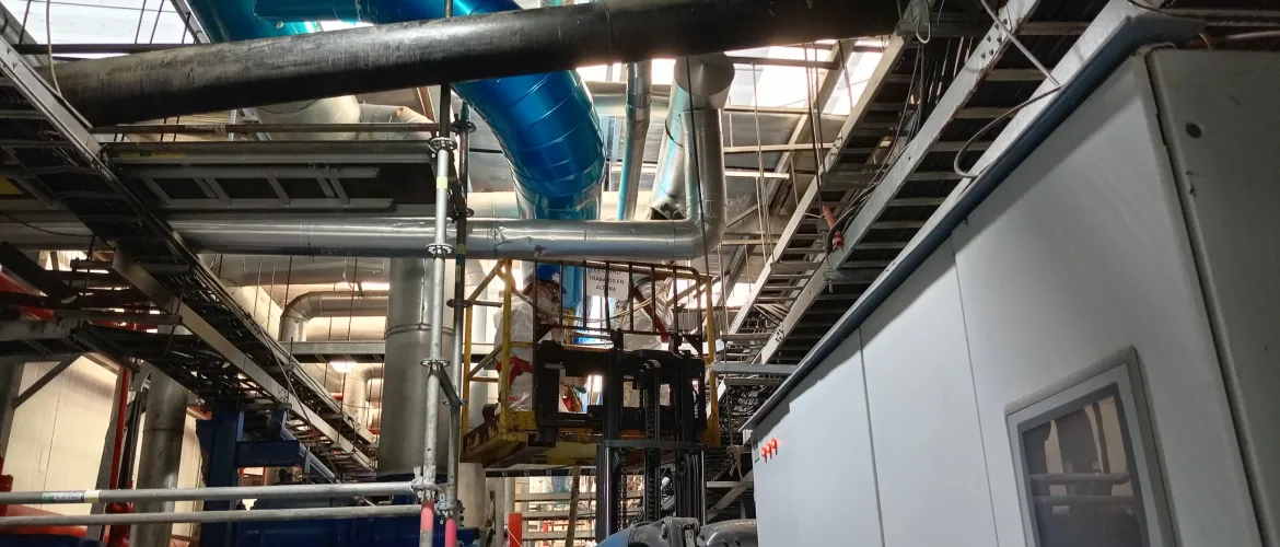 Inyección de Línea de Amoniaco / Poliuretano Inyectado