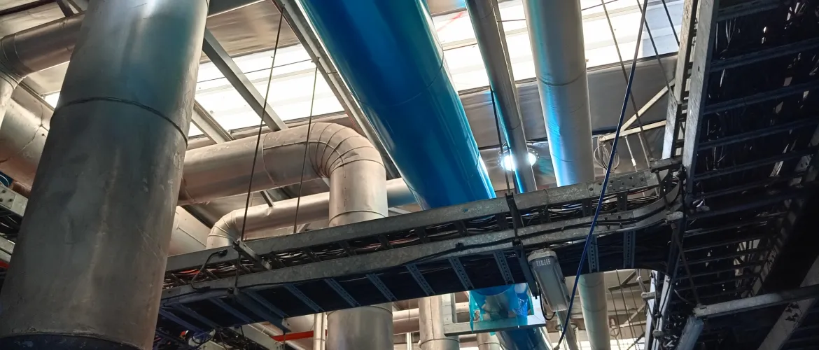 Inyección de Línea de Amoniaco / Poliuretano Inyectado