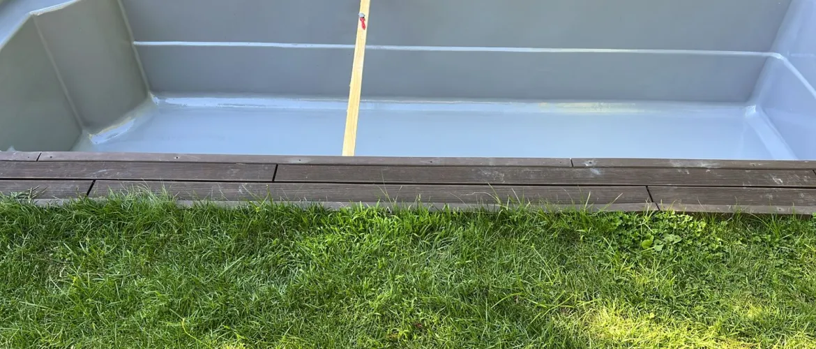 Reparación de piscina de fibra de vidrio con Poliurea Fría