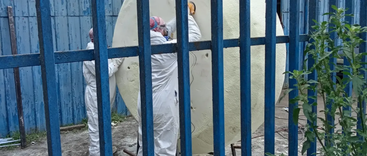 Construcción de Boya Oceanográfica con Poliuretano Inyectado