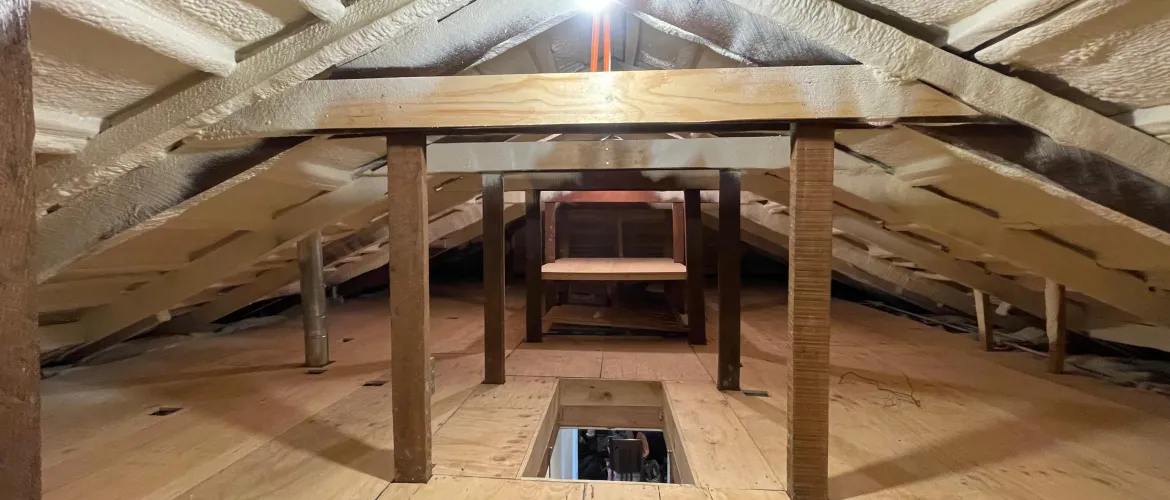 Poliuretano Proyectado cubierta Entre Techo